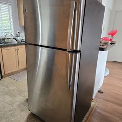 Refrigerator GE 350 Dlla
