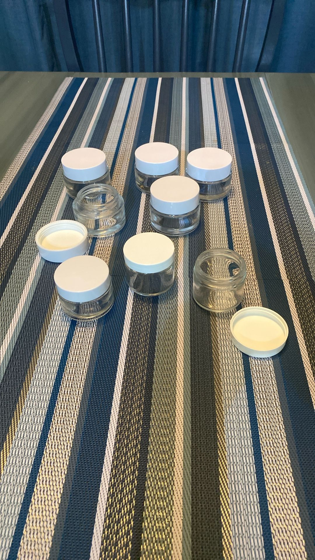 Glass Jars With Lids Clear Approx 2oz