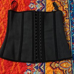 Size M Waist Trainer
