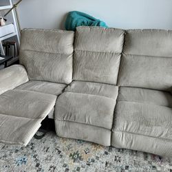 Like New: La-Z-Boy Couch (Jay Double Reclining Sofa)