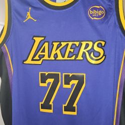 Luka Doncic Jersey Lakers 2XL $50 Firm On Price 