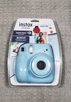 Fujifilm INSTAX Mini 7+ Instant Camera in Light Blue, includes INSTAX Mini films