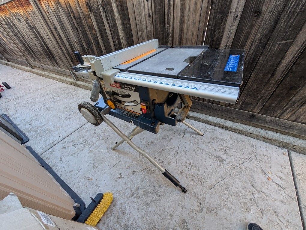 Ryobi Table Saw With Folding Legs