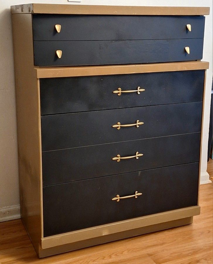 VINTAGE BASSETT FURNITURE 4-DRAWER DRESSER