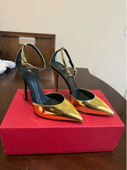 Giuseppe Zanotti Gold Mirror Metallic Pointed Toe Ankle Strap Heels Size 35