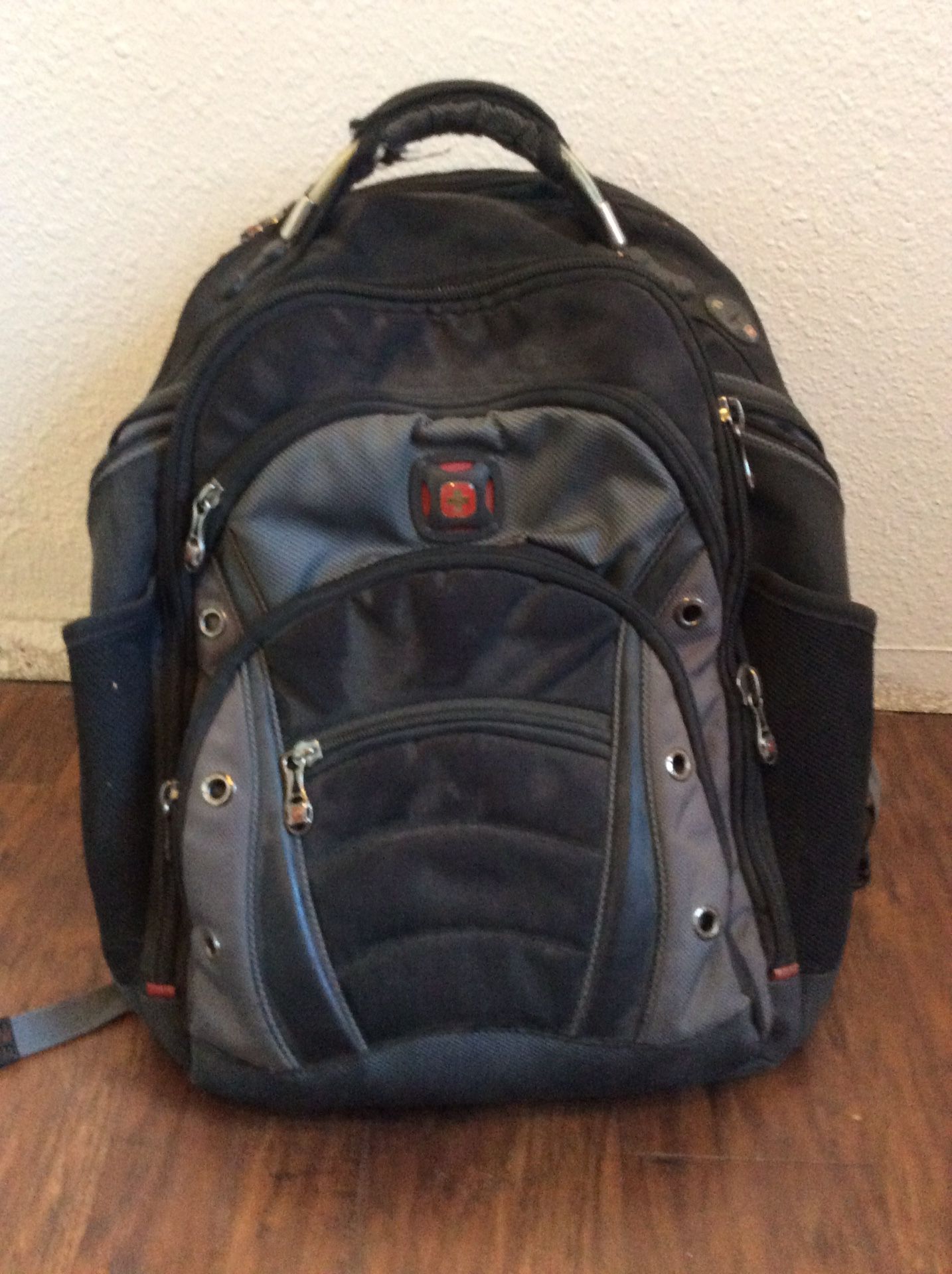 Swiss Gear laptop backpack, excellent condition