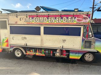 Lonchera/ Lunch Truck