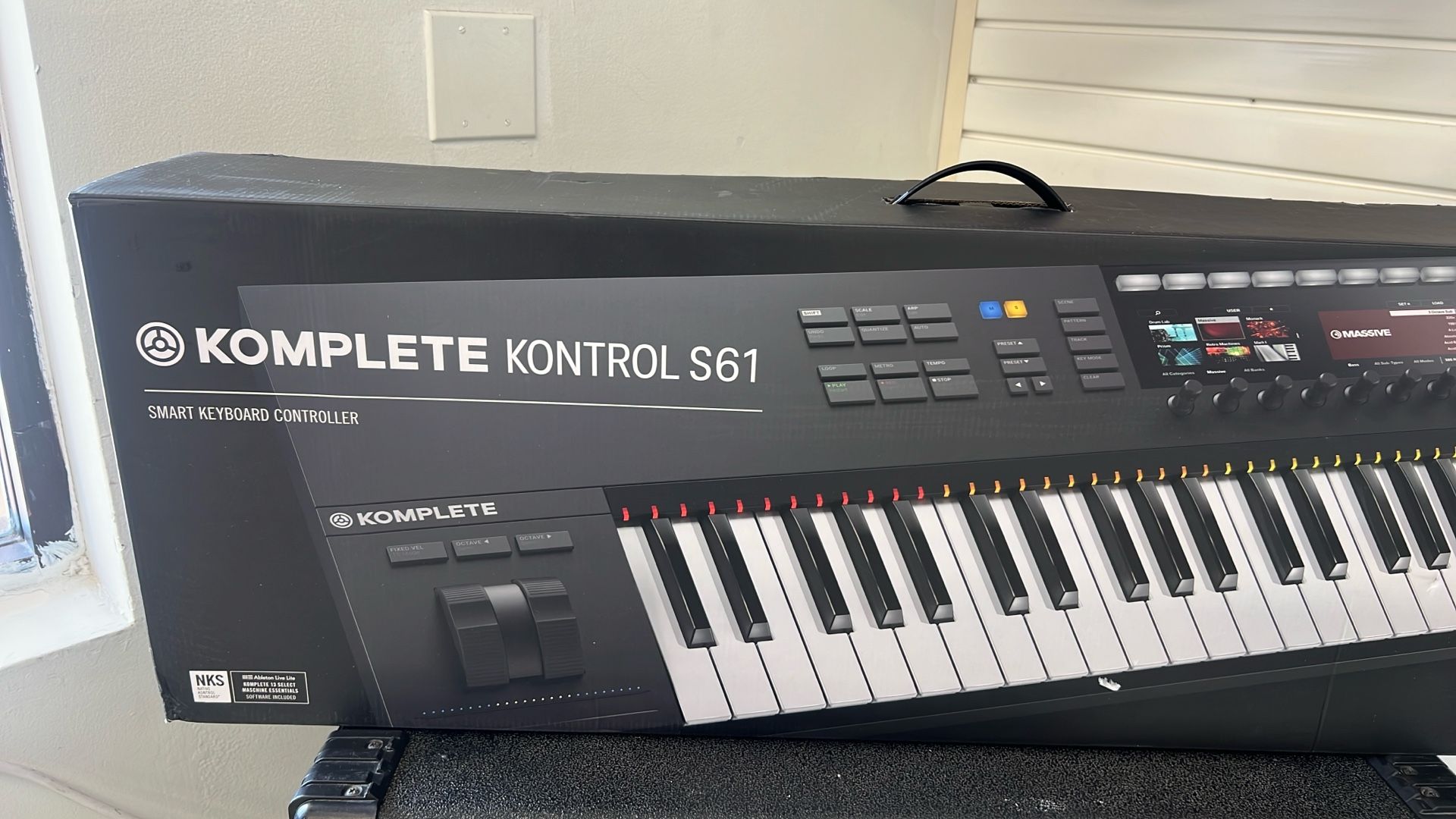 Komplete Kontrol S61