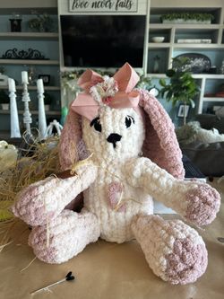Chunky Yarn Plushies, Throws, Pillows And Bed Runners