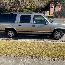 1999 Chevrolet Suburban Ls