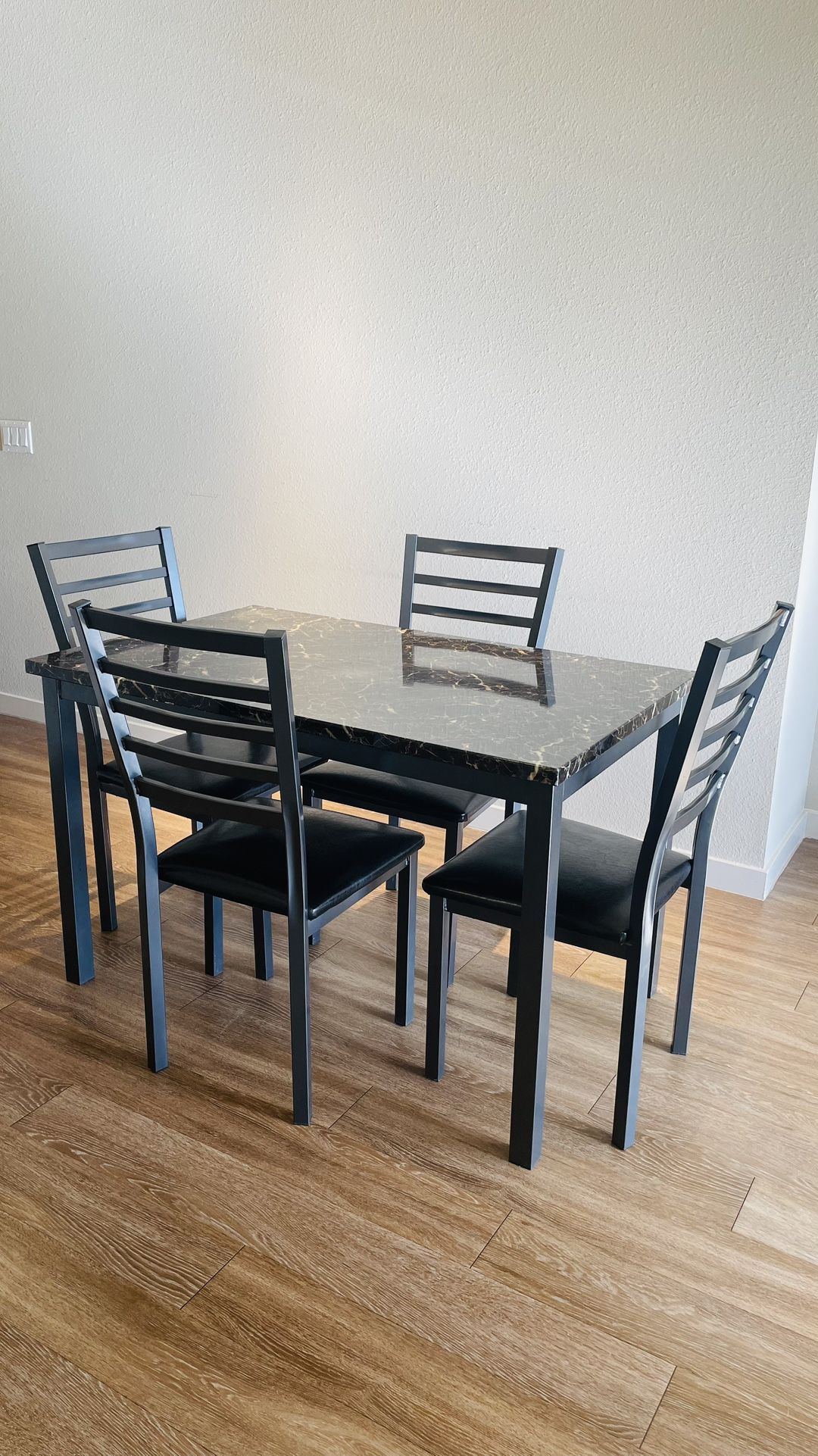 Dining Table With 4 Chairs
