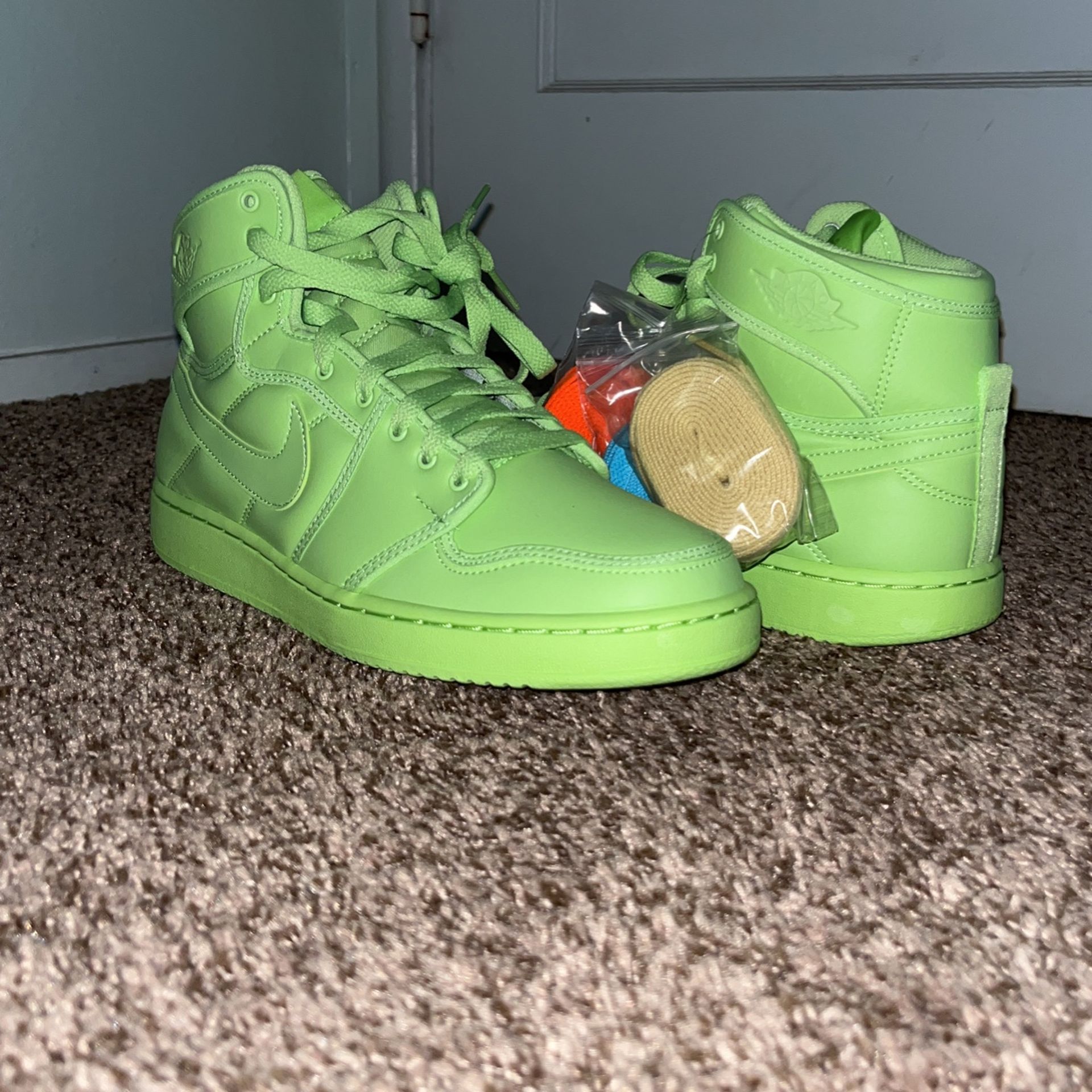 Billie Eilish x Jordan AKJO Ghost Green