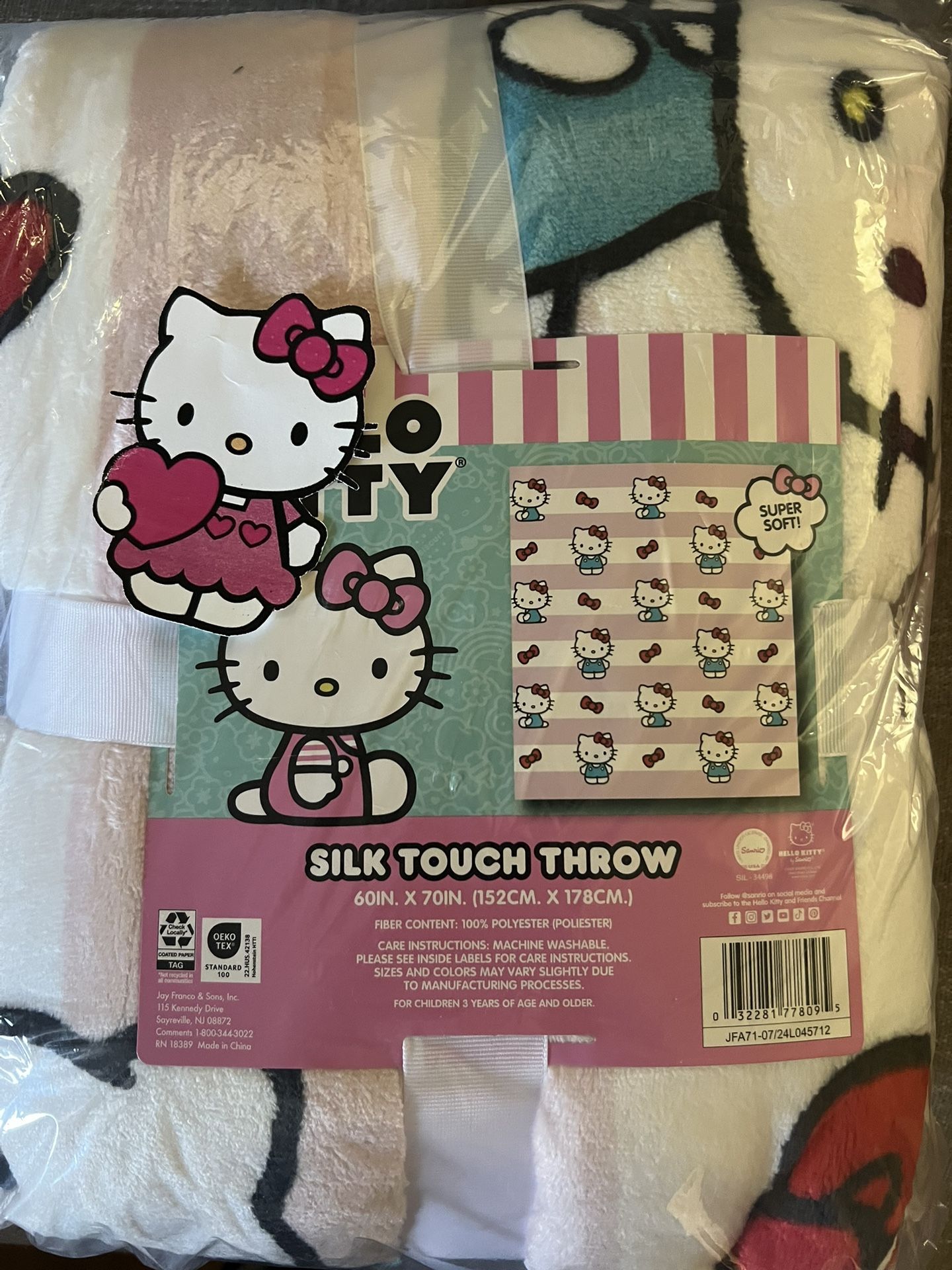 Hello kitty blanket