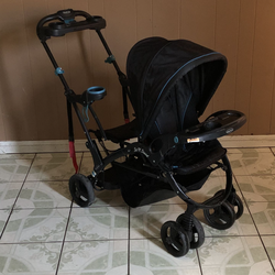BABY TREND SEAT AND STAND DOUBLE STROLLER !!!!