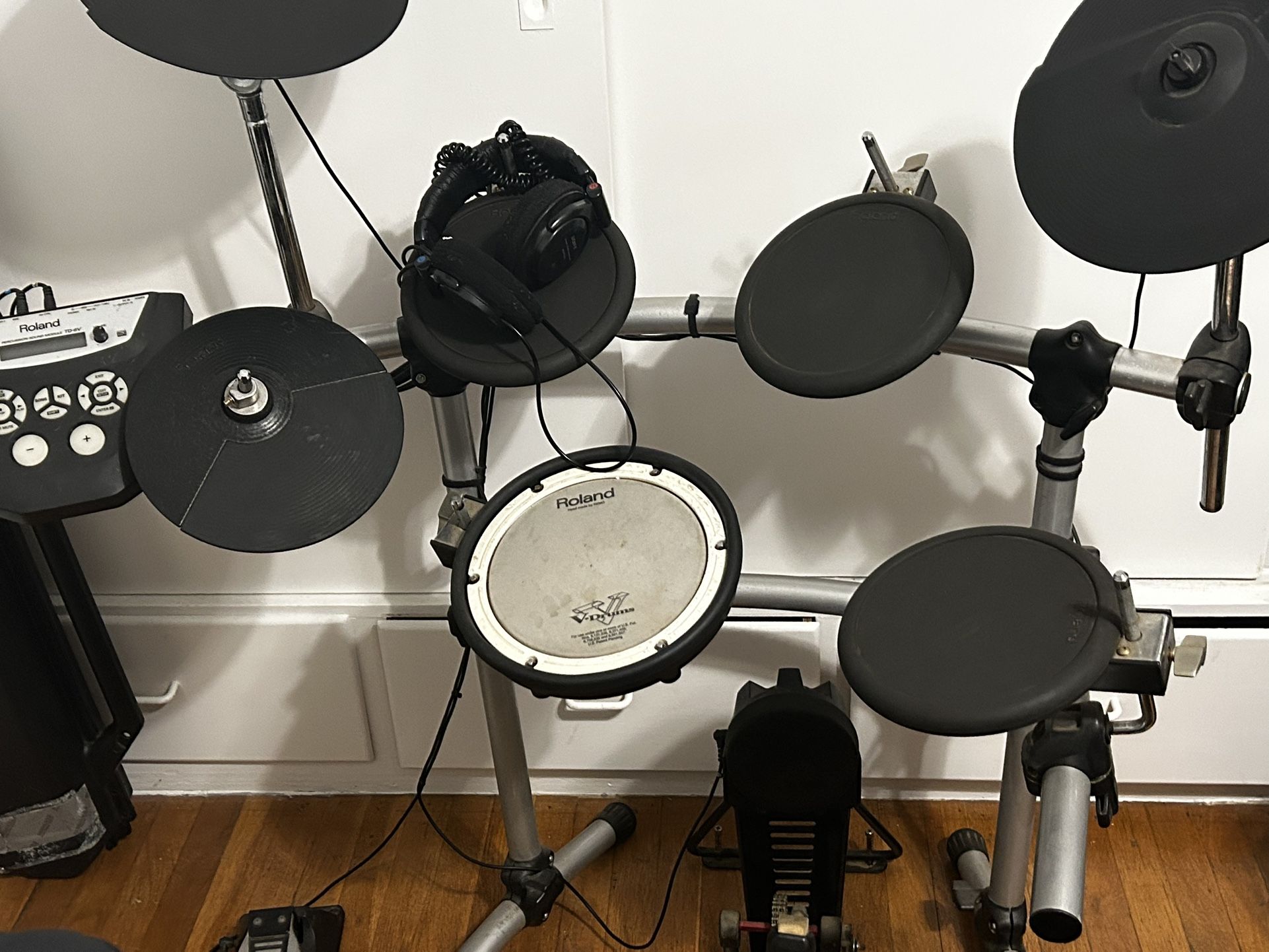 Roland V-Drums (TD-6V) Electric Drum Kit