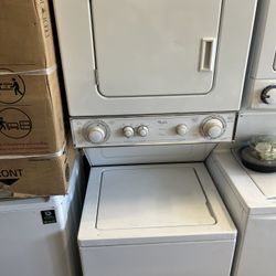 Whirlpool Stackable Washer And Dryer “whitr