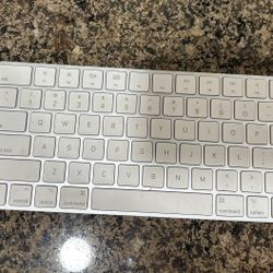 Apple Keyboard And Mouse 
