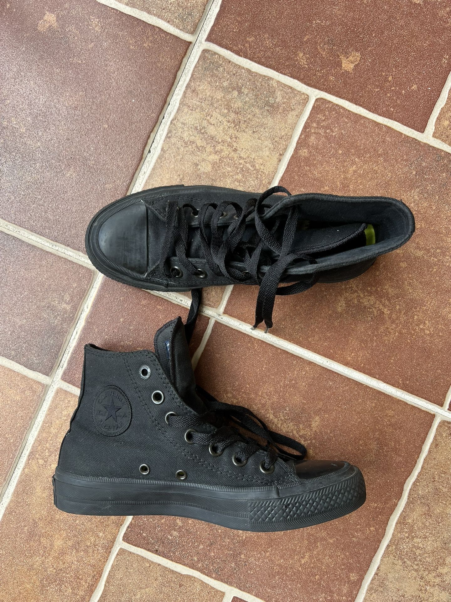 Black Converse Size US 6Woman 4Man