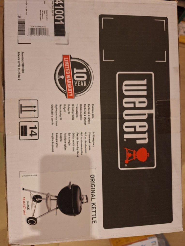 Weber Kettle Charcoal Grill 18 Inch - Brand New