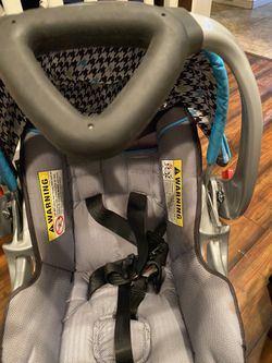Baby trend EZ Ride5 infant seat and base