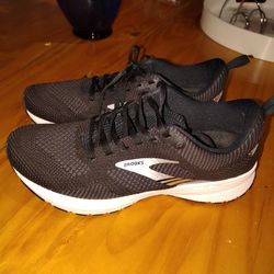 Brooks revel 5