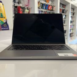MacBook Pro 14 Inch 