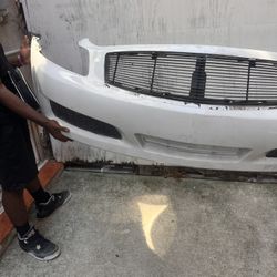 G37 Bumper Comes w/ Clips 