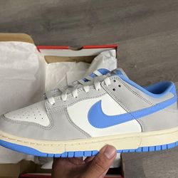 Nike Dunks Low “University Blue” 