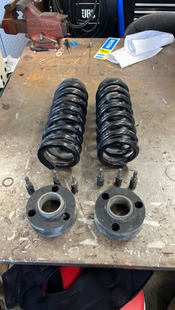 Leveling kit & stock coil springs, 1st Generation Tundra/Sequoia