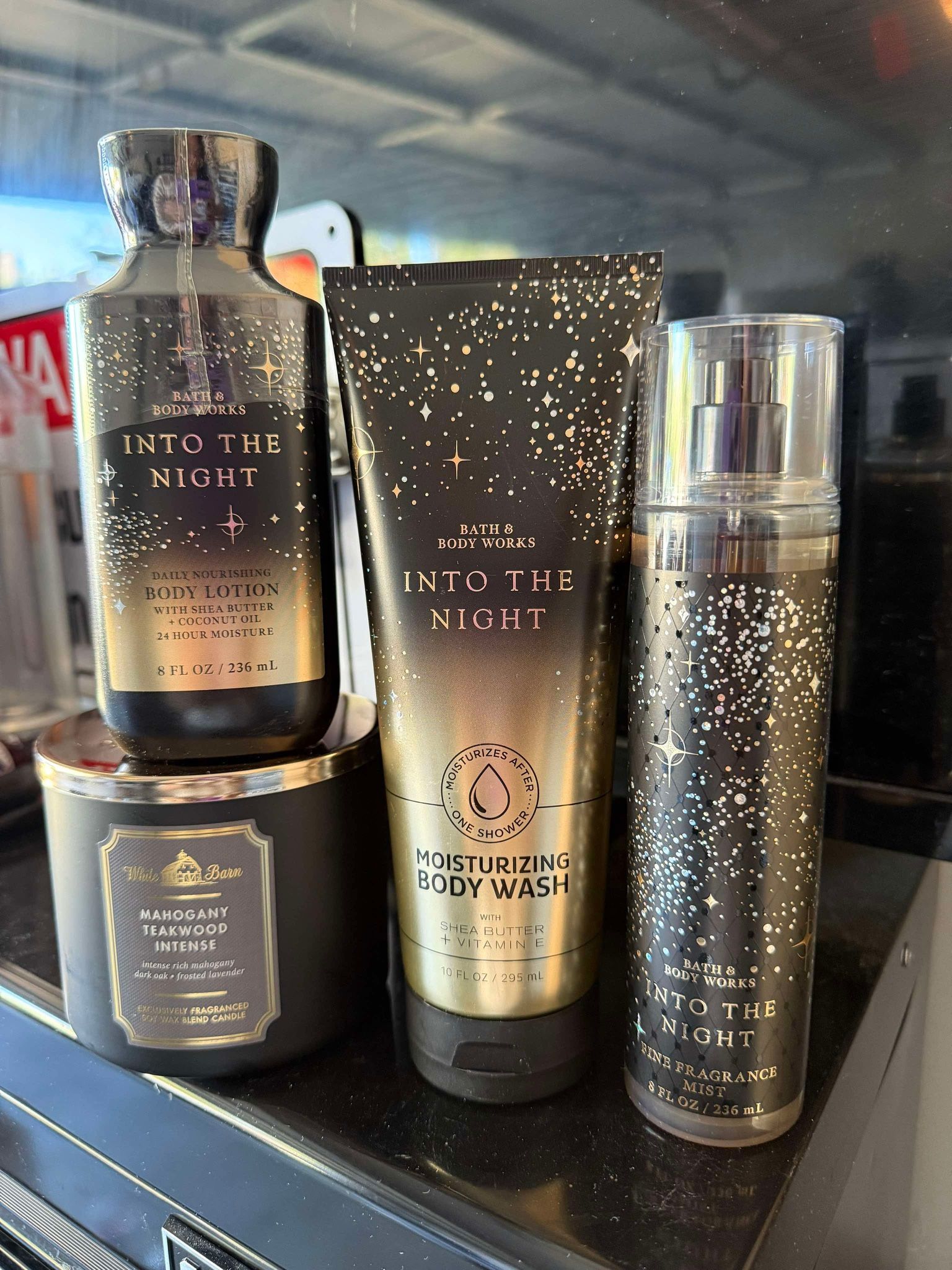 Bath And Body Works Bundles With Candle $40