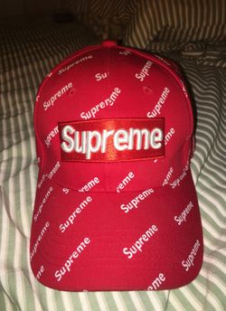 Supreme LV collab hat