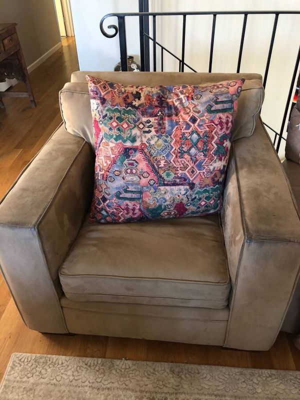Super Comfy Sofa Chair For In Pacifica Ca Offerup