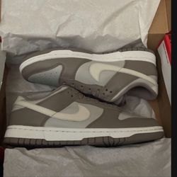 Nike Dunk Low Bone Beige Size 9.5W / 8M 10.5W / 9M