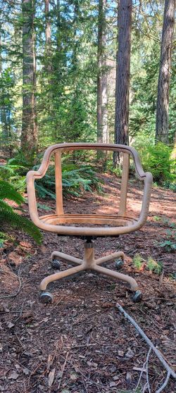 Ward Bennett Swivel Chair / Mid Century 