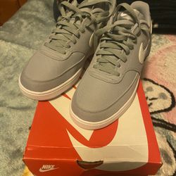 Nike Court Vision Low Men's Casual Sneakers - Gray/White - Size 10.5