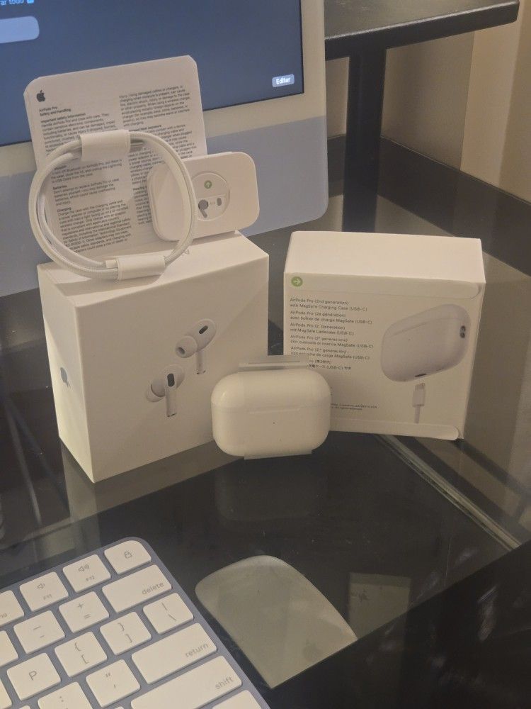 Apple Airpods Pro 2 Wireless Active Noise Canceling - White