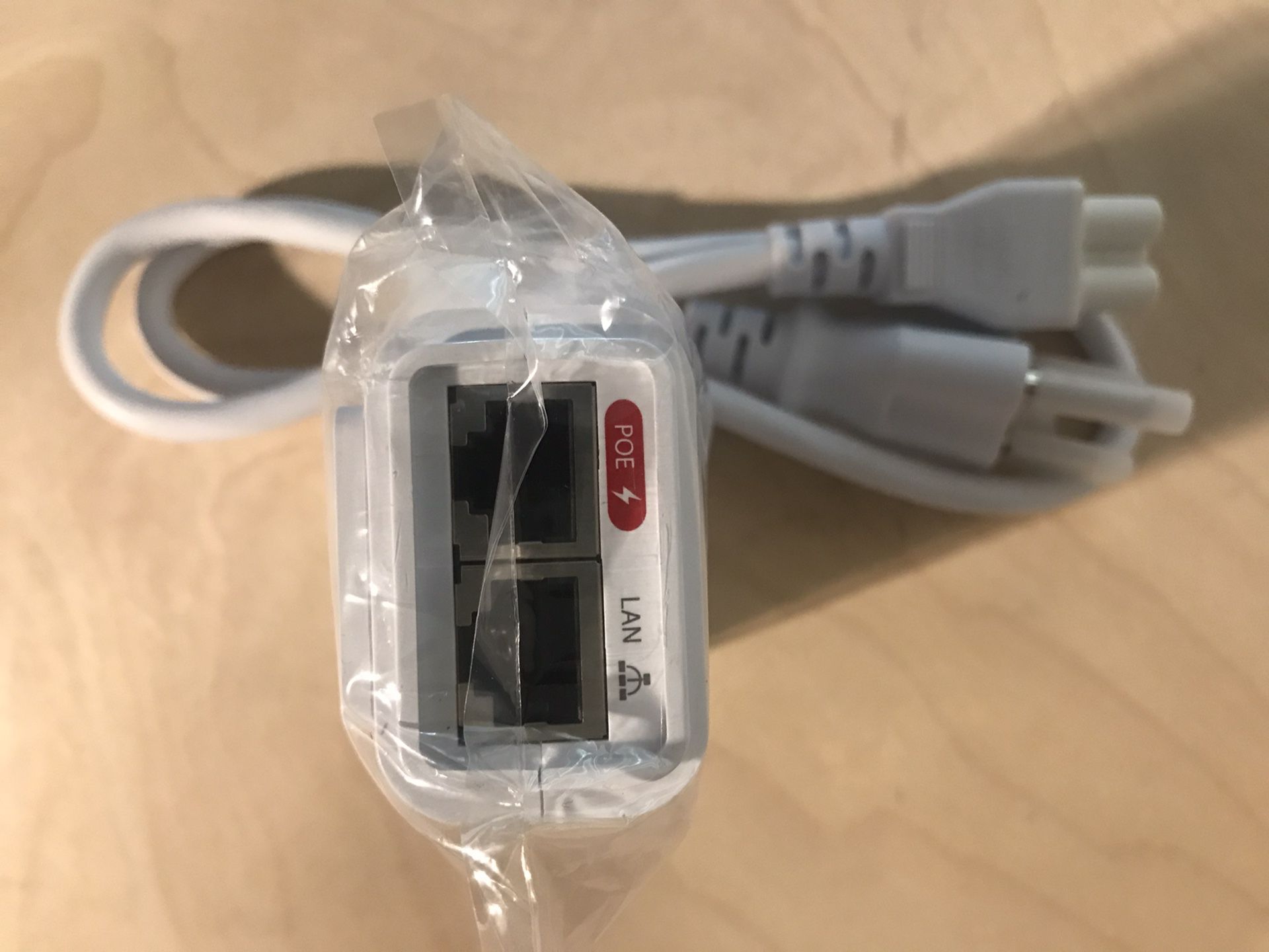 Ubiquiti 24v POE Adapter, POE Injector (Brand New)