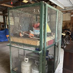 Locking Tool Cage On Wheels