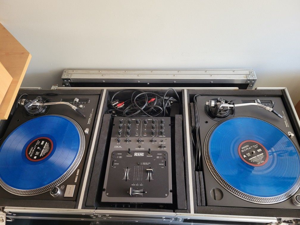 DJ Setup Technics Turntables + Rane Mixer +Subwoofer