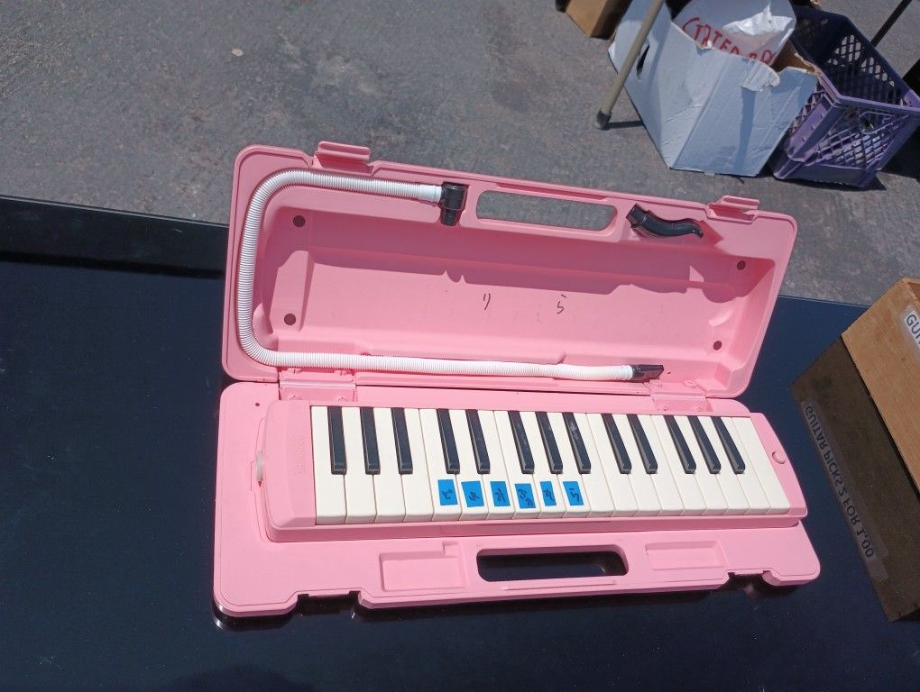 Yamaha p32d 32 Key Pianica