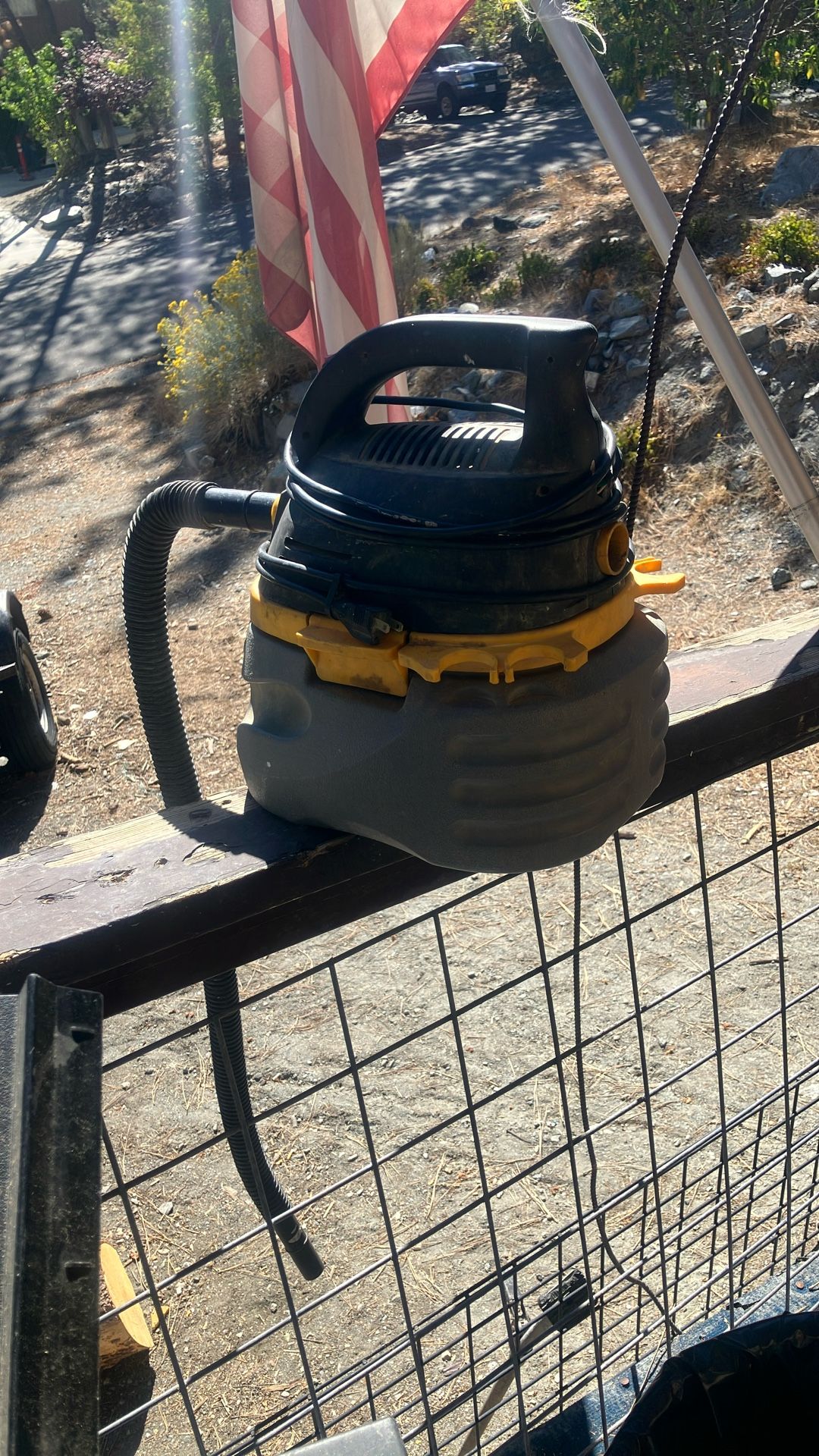 Small shop vac