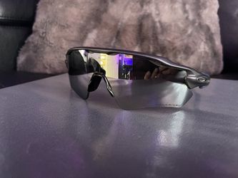 Reflective Oakley With case