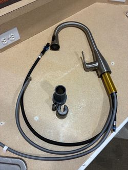 Pull-Down Kitchen Faucet with Braided Hose
