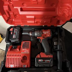 Milwaukee M18 FUEL 18-Volt Lithium-Ion Brushless Cordless Hammer Drill