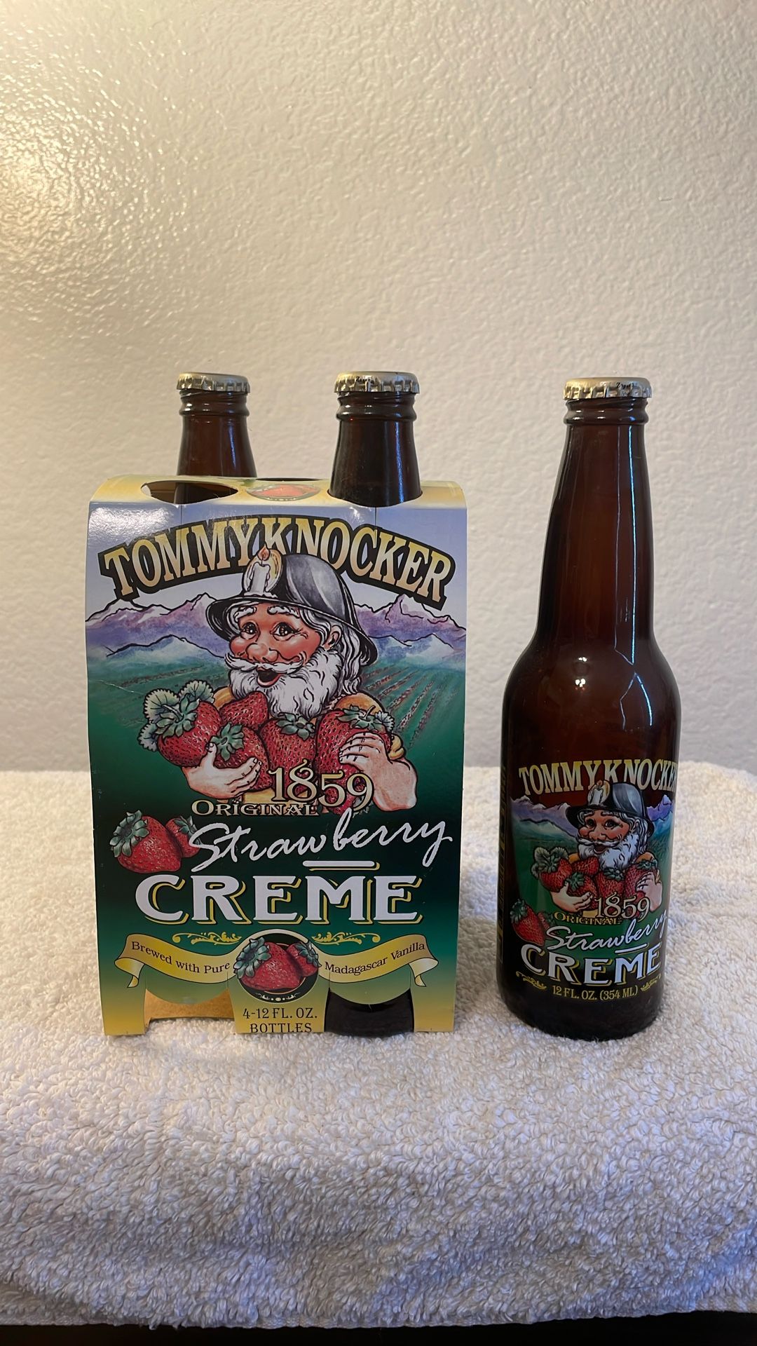 4-TOMMYKNOCKER Original 1859 Strawberry Crème Brown Bottle EMPTY 12 oz