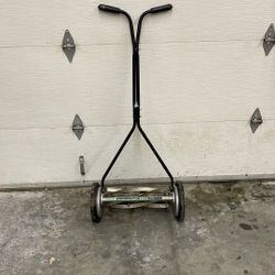 Reel Lawn mower