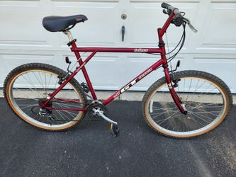 GT Talera, Large 22" Cro-Moly Frame/Fork,  Mountain Bike