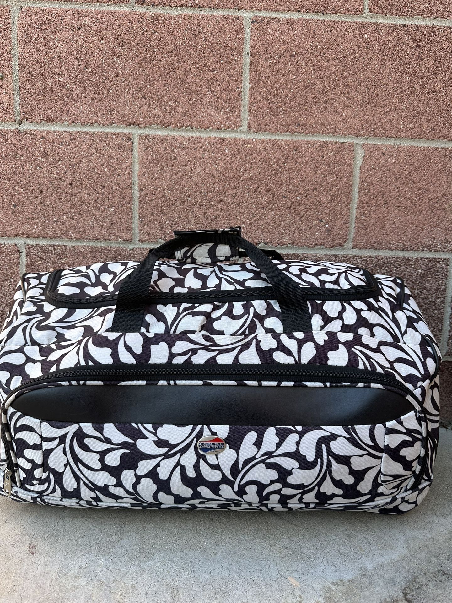 American Tourister Duffle Bag 