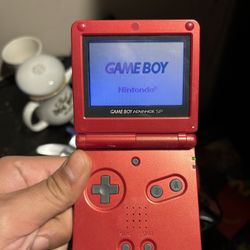 GAME BOY ADVANCE SP WITH POKEMON LEAF GREEN