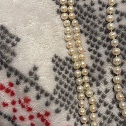 Brand New Pearls 